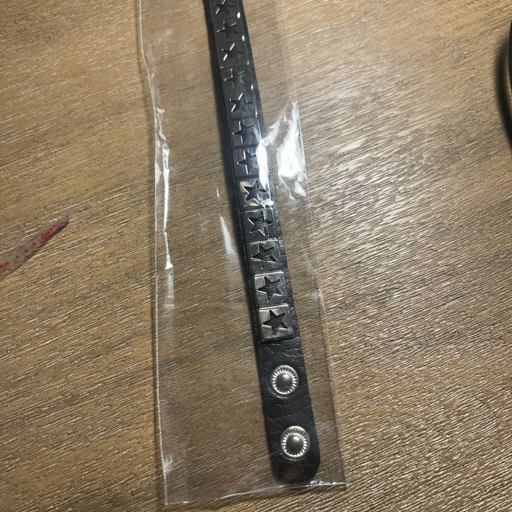 Black Star-Studded Leather Bracelet